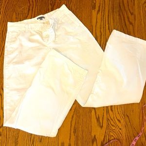Gap wide leg white chino pants with button fly size 4